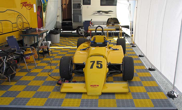 Racing paddock flooring - Car paddock flooring - Bergo