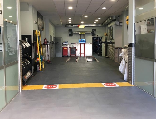 Taller renovado en Pontevedra con losetas de PVC Traficline
