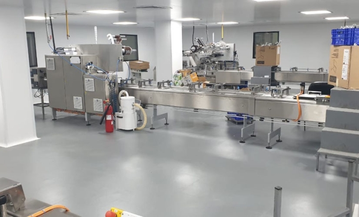 Suelo industrial Modulfix limpio y de fácil colocación en obrador