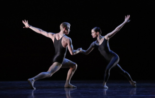 Suelo negro con brillo para baile Rainbow Shine