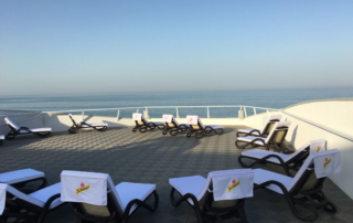 Terraza piscina de hotel Bergo Unique