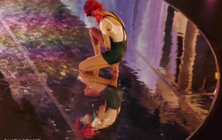 Obra danza con suelo espejo Mirror