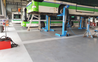 Suelo Modulfix para taller vehículos industriales
