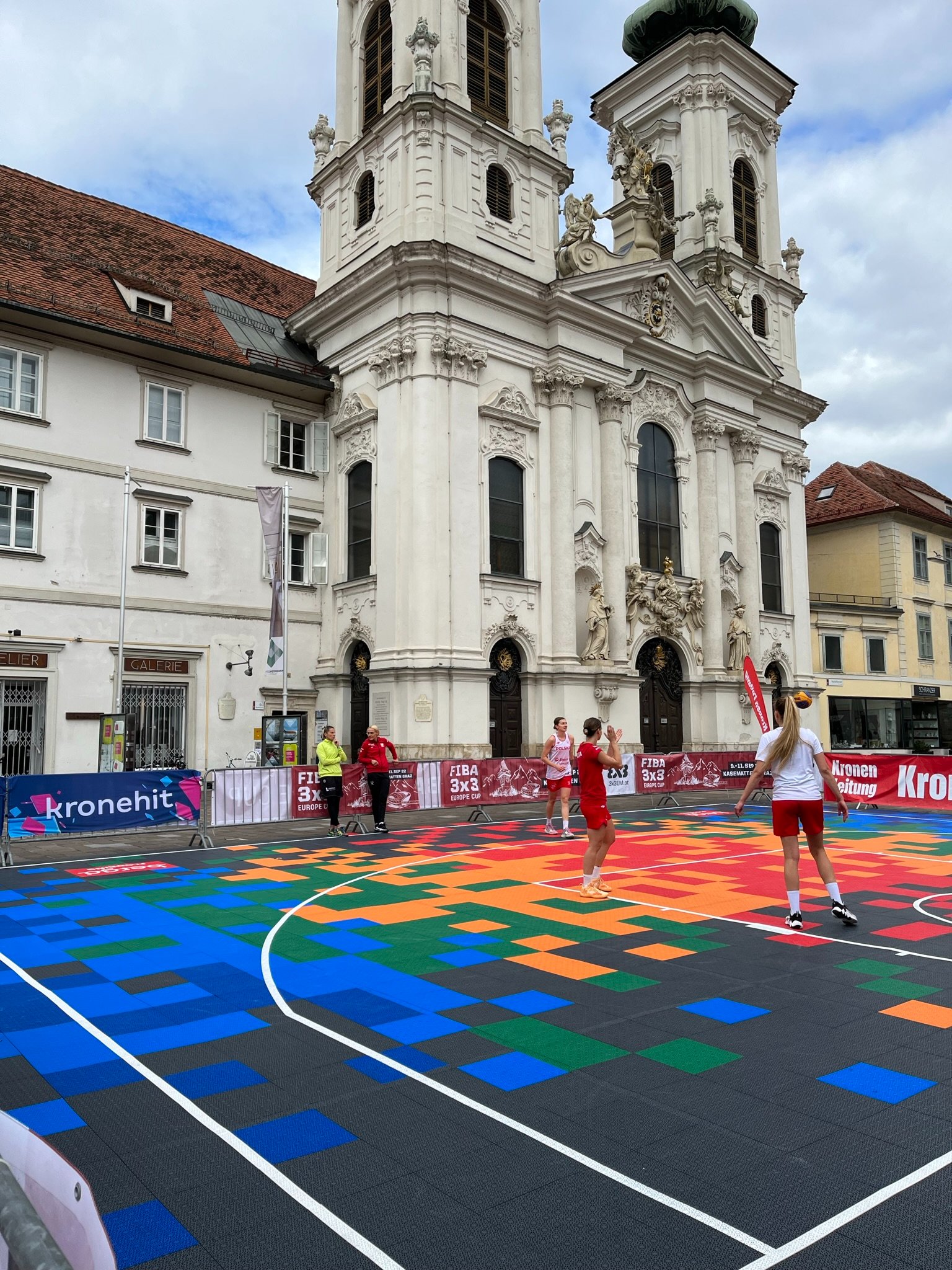 cancha de baloncesto descubierta cancha de baloncesto descubierta