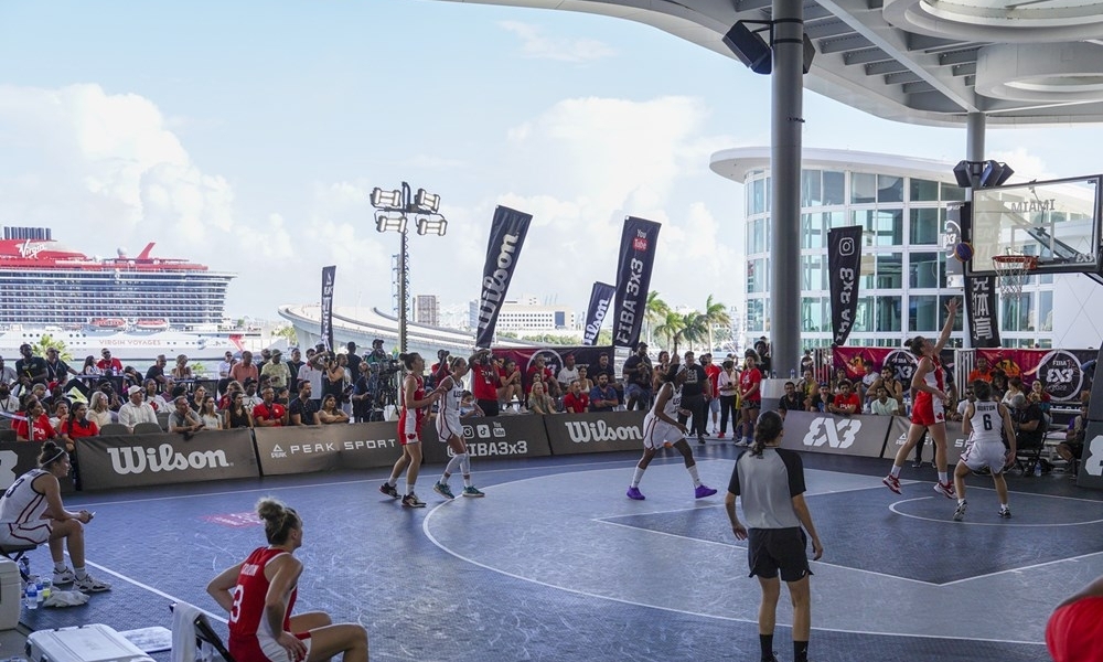 suelo para jugar a basket
