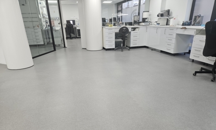 losetas de vinilo para laboratorio