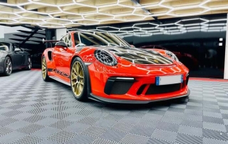 suelo de concesionario de coches deportivos -Supratrax Classic