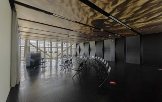 Losetas de caucho Podium de color negro con pastillas